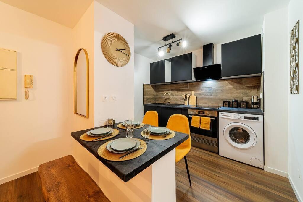 Le Cocon Retro-Chic A La Capitale Apartment Saint-Denis Exterior photo
